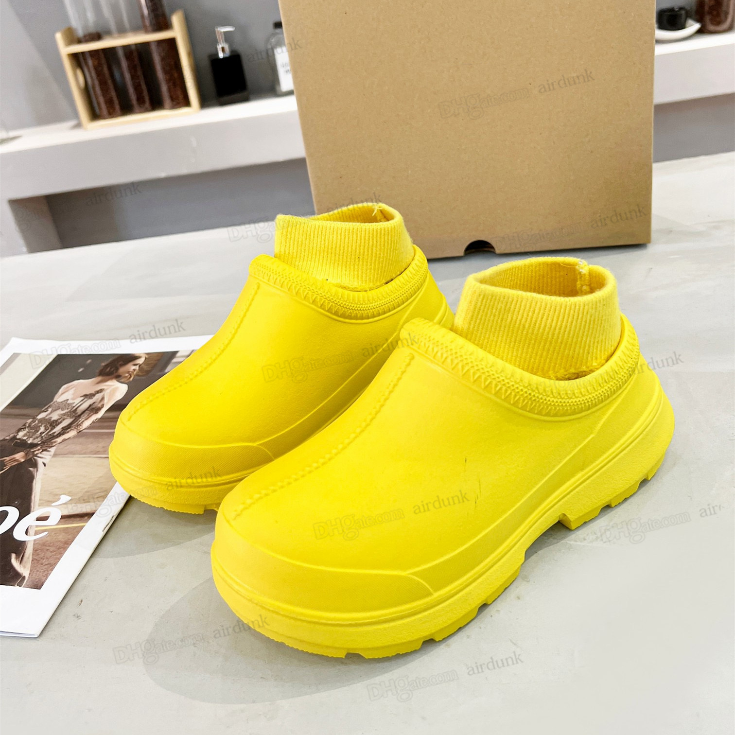 Top Quality 22ss Tasman Designer Sock Boots autumn new style Luxury Women Winter Outdoor Snow Short Boot Wool Rain series Comfortable light shoes ye