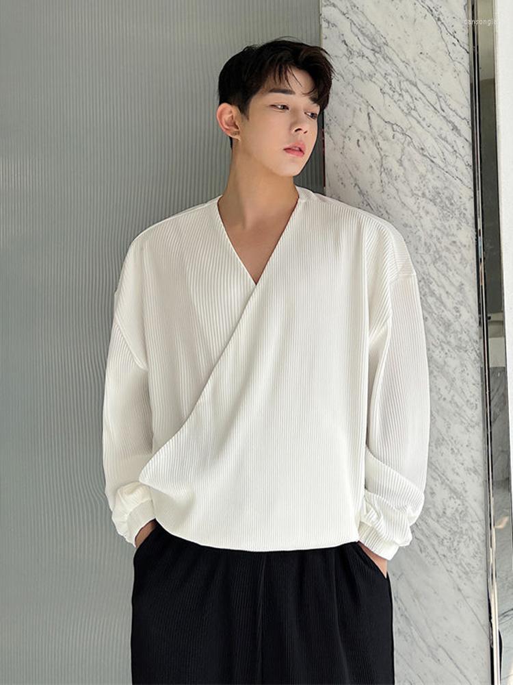 

Men's Casual Shirts Pleated Striped Design Personality Men's Solid Colour Shirt 2023 Korean Style Versatile V-neck Loose Blouse2A2265, Black