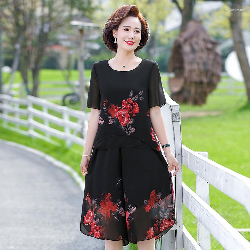 

Women's Tracksuits 2022 Summer Middle Aged Women Large Size Clothing Suit Loose Short Sleeve Chiffon Shirt Wide Knee Pants Two-piece Set