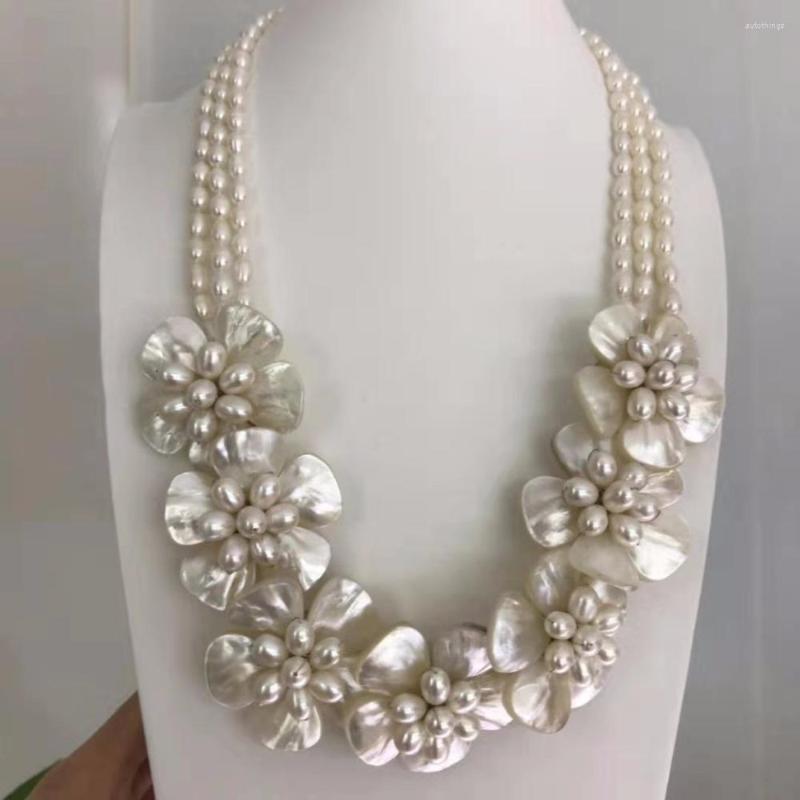 

Choker Beautiful Natural FW Pearl Flower Necklace White MOP Shell Bridal Wedding Jewelry