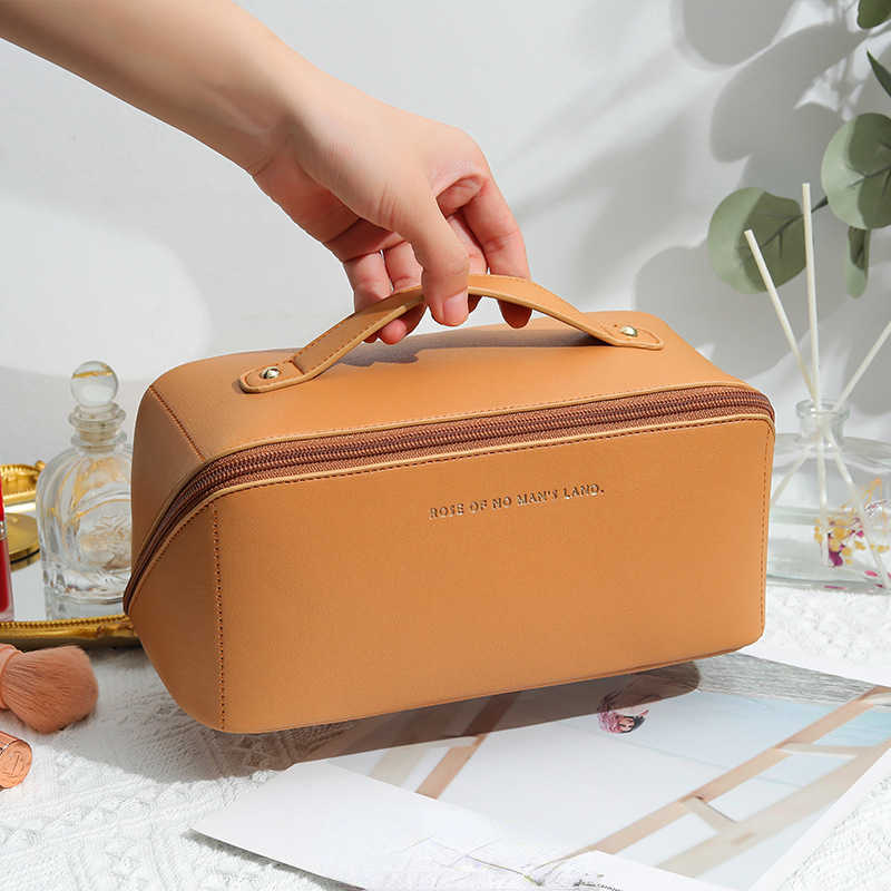 

Cosmetic Bags Pillow Cosmetic Bag Female Portable Multi-functional Pu Skin Wash Bag Large Capacity Cosmetics Travel Storage Bag 221031, Mocca zong