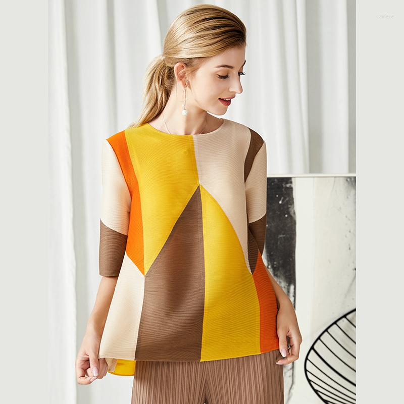 

Women's T Shirts Miyake Short-sleeved T-shirt Women's Round Neck Large Size Geometric Block Stitching Contrast Color Pleated Loose Top, Picture color