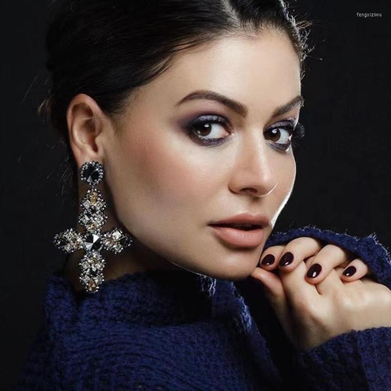 

Dangle Earrings Lovely Glass Crystal Rhinestone Cross For Women Jewelry Fashion Show Ladys' Dress Statement Accessories