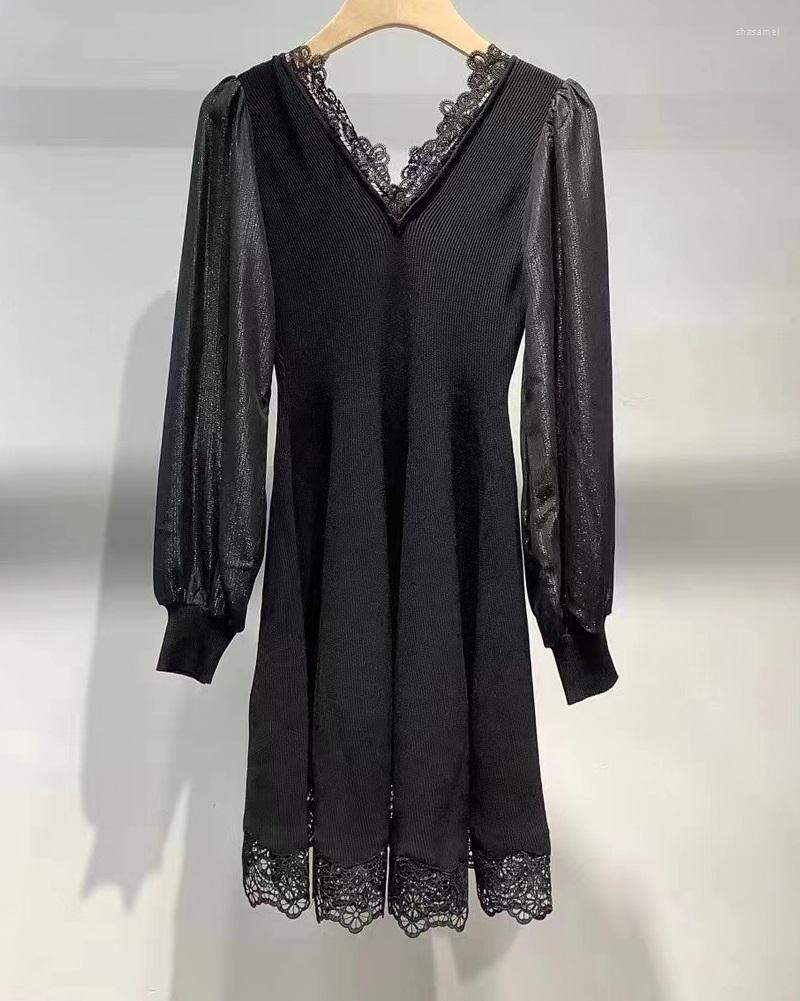 

Casual Dresses High Quality Knitted Dress 2022 Autumn Winter Style Women V-Neck Lace Patchwork Long Sleeve Black Sweater, Picture shown