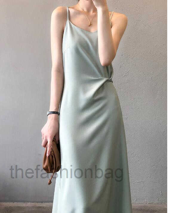 

Women dress Party Dresses artistic skirt wide acetic acid strap skirt summer design sense, Champagne