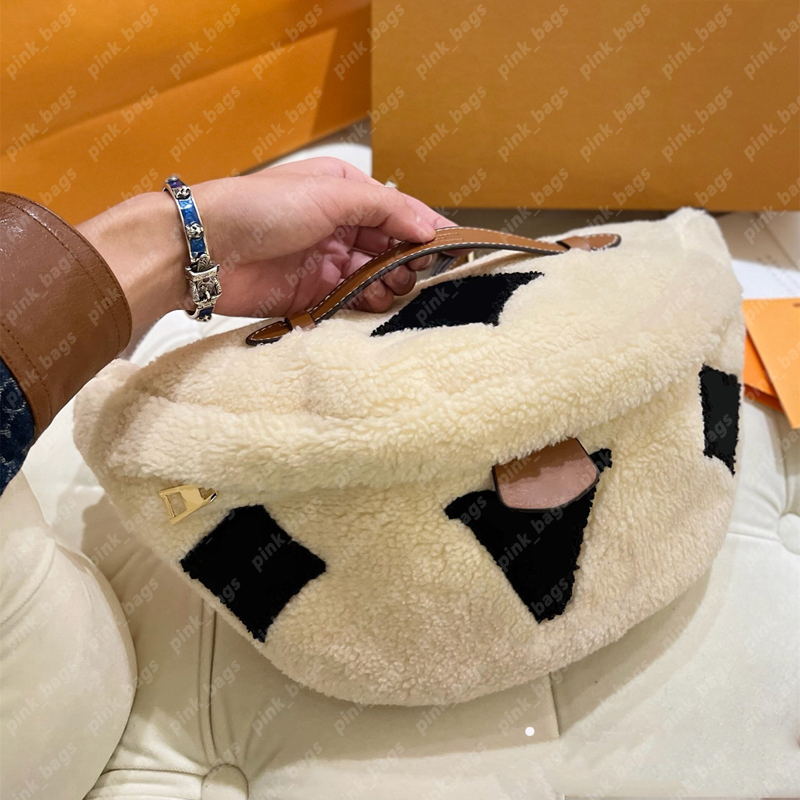 

With Box Women Teddy Waist Bags Fashion Mens Crossbody Chestpack Fuzzy Shoulder Bags Fluffy Bumbag Luxury Designer Fannypack Purses 1031
