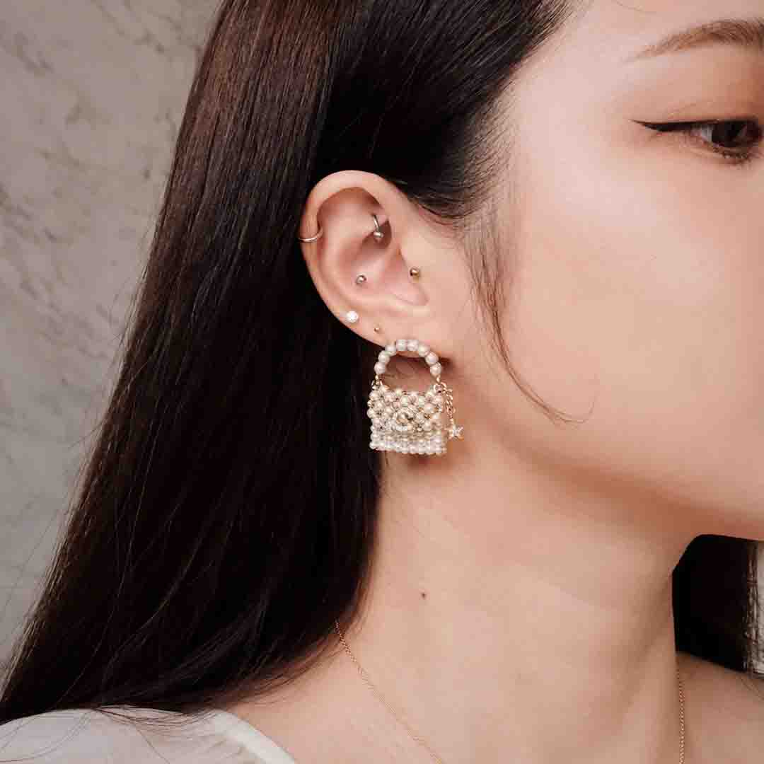 Collier pendentif en forme de sac à main de qualité de luxe, boucle d'oreille avec d'excellentes perles de coquillage naturelles en plaqué or 18