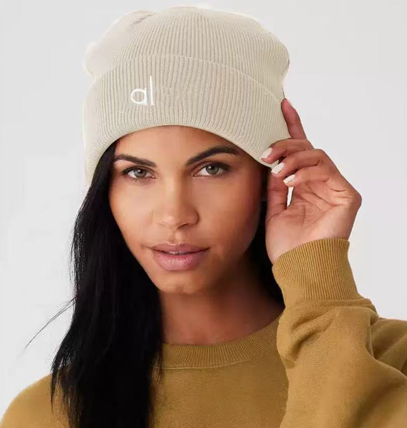 Fashion dream Designer relax men active cute novelty nice beanie women winter hat spring outing warm knitted beanies hot style craft cap classic bon