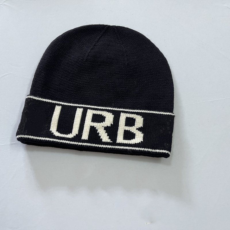 Designer beanie hat skullcap knit woman Classic Fashion Leisure plaid fall winter warm High Quality skullcap