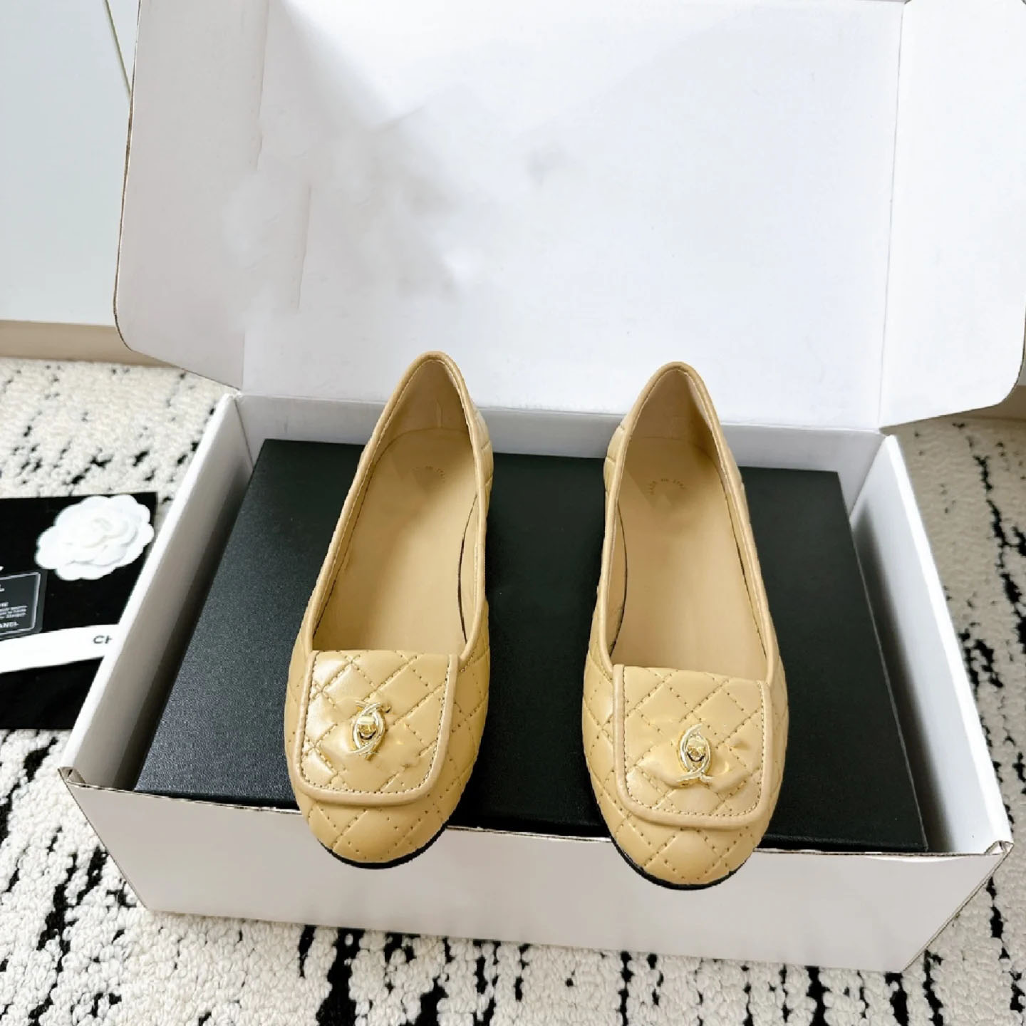 2025 Paris designer Ballet Flats Shoes Women brands Quilted Genuine Leather Slip on Ballerina Round Toe Ladies Dress Shoes Zapatos De Mujer