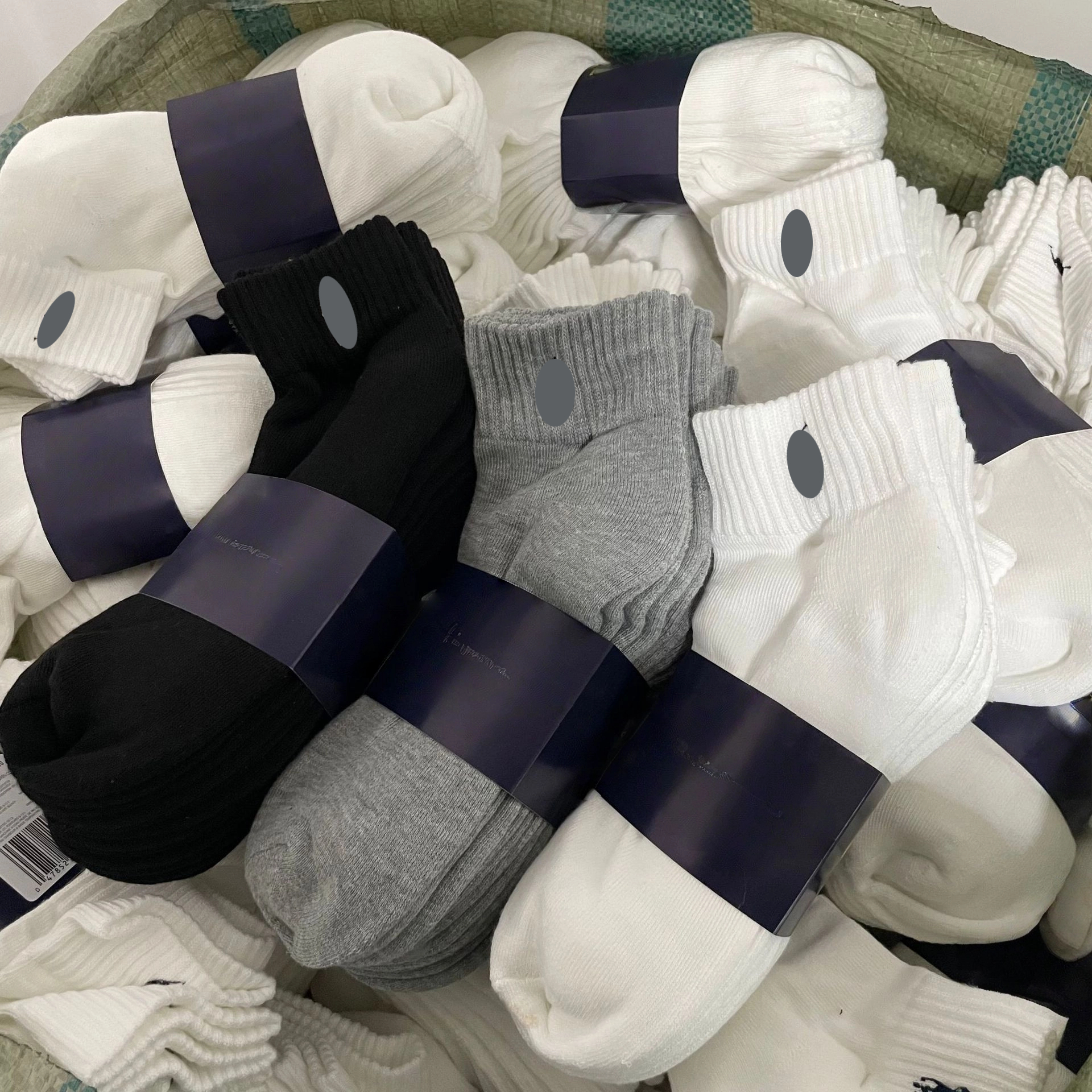 Chaussettes de créateurs masculines pour hommes et femmes couleur solide Classic Coton Pure Coton respirant Spire absorbant les chaussettes de sp