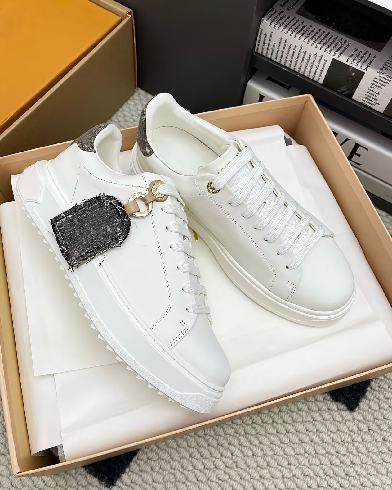 Top Brand Men Women Time Out Platform Trainers White Black Outdoor Sneakers Squad Lace Up Athletic Party Wedding Dress High Quality Skatebording Wal