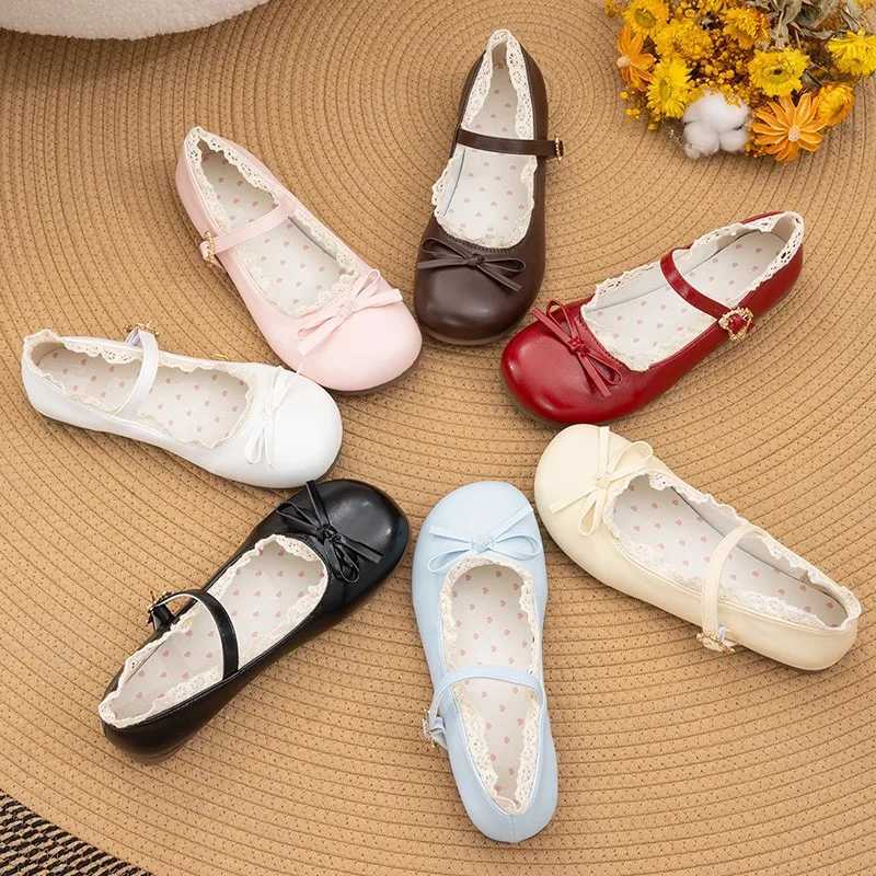 Femmes Flats Fi chaussures printemps Nouveaux mocassins peu profonds boucles boucle douce nslip sneakers femmes bouche papillon