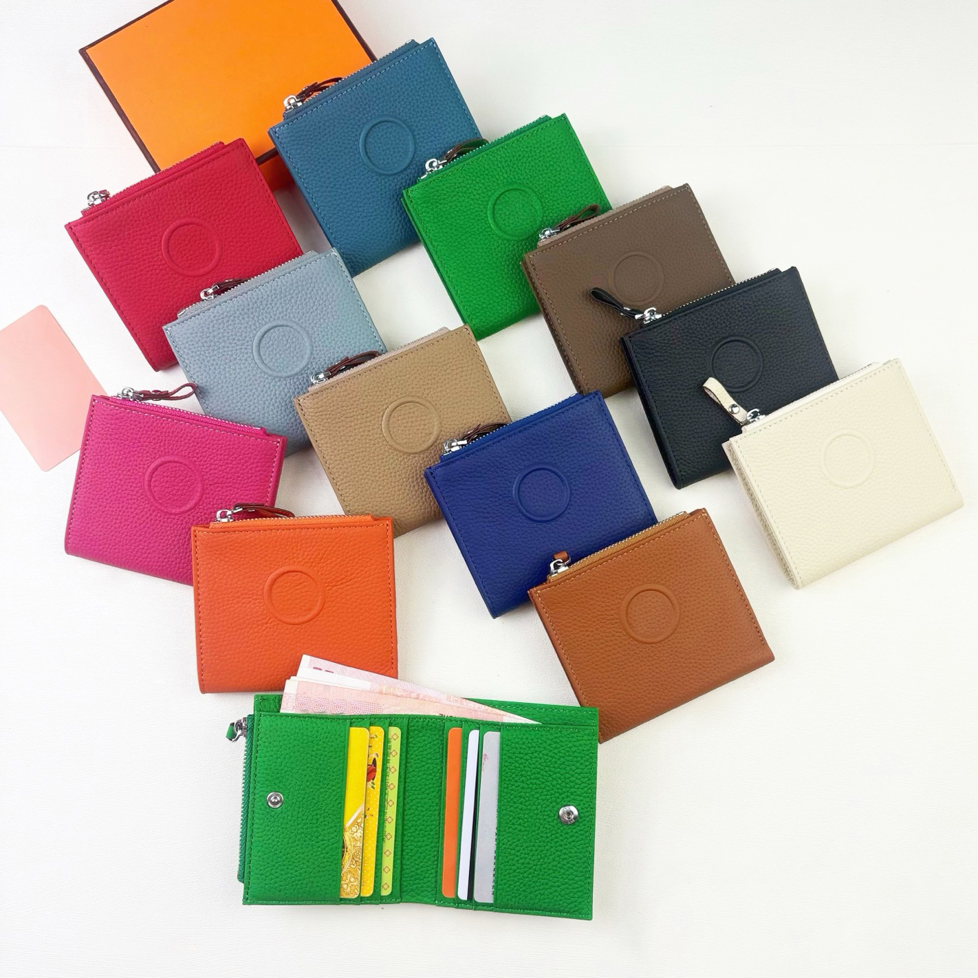 New Luxury Designer Money clip wallet bifold Man women Fashion Bifold Slim leather Wallets Cards Holder coin purses Minimalist Unisex Design Ultra T