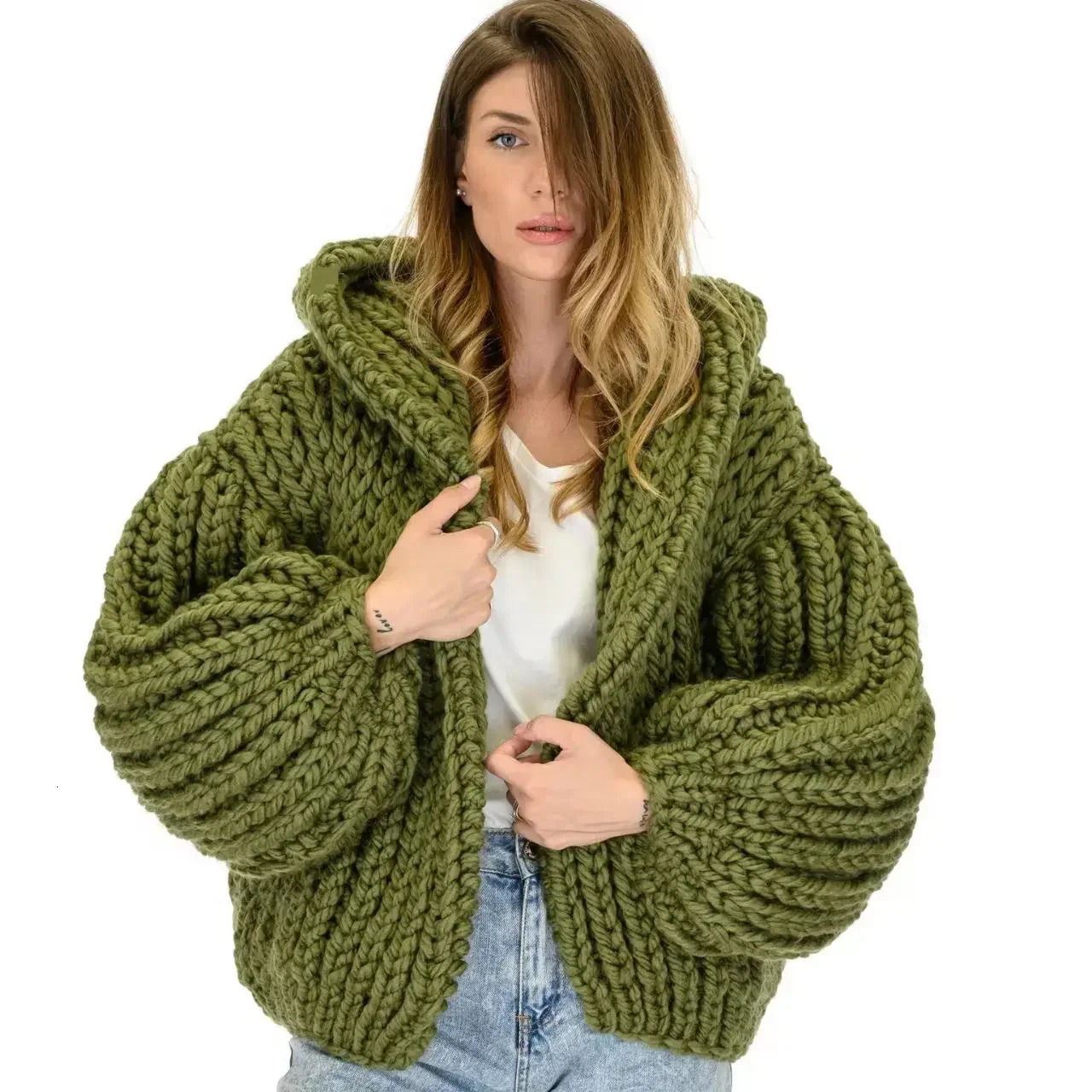 Chic Spring Autumn Women Thick Hooded Knitted Cardigan Coarse Wool Handmade Stick Sweater Coat with Hat Weave Knitwear Crop Tops 250904BJ