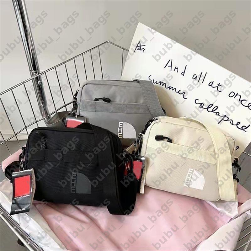 Unisexe Commutation de mode de mode Sac de taille 3 couleurs Sacs à bandoulins simples décontractés pour hommes
