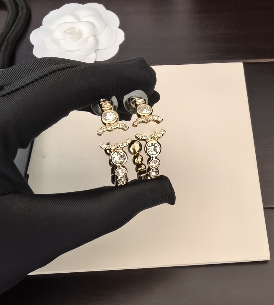 Boucles d'oreilles en diamant rond de styliste, bijoux de mode classiques et polyvalents de haute qualité