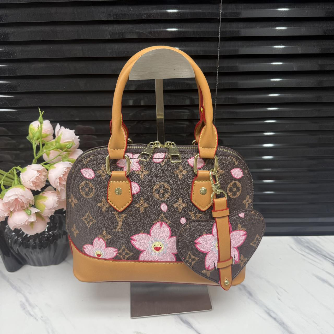 Fashionable classics Handbag Crossbody shell bag Various patterns checkered colorful monogram Roomy essentials ideal for casual chic look Trendy acc