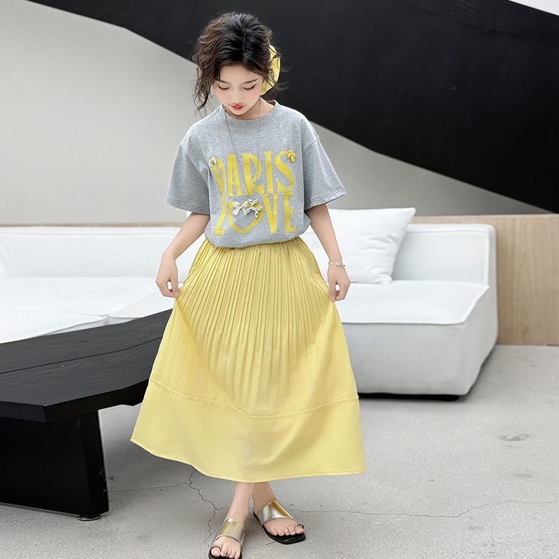 D332 Girls summer suit 2025 new dopamine stylish printed short-sleeved T-shirt long skirt medium and large children&#039;s two-piece suit trendy-image-1074153998