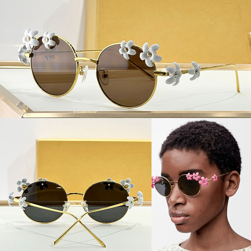 Daisy Field sunglasses Oval shaped sunglasses Light metal construction with daisy embellishments Designers new fashion women oval metal glasses 4017