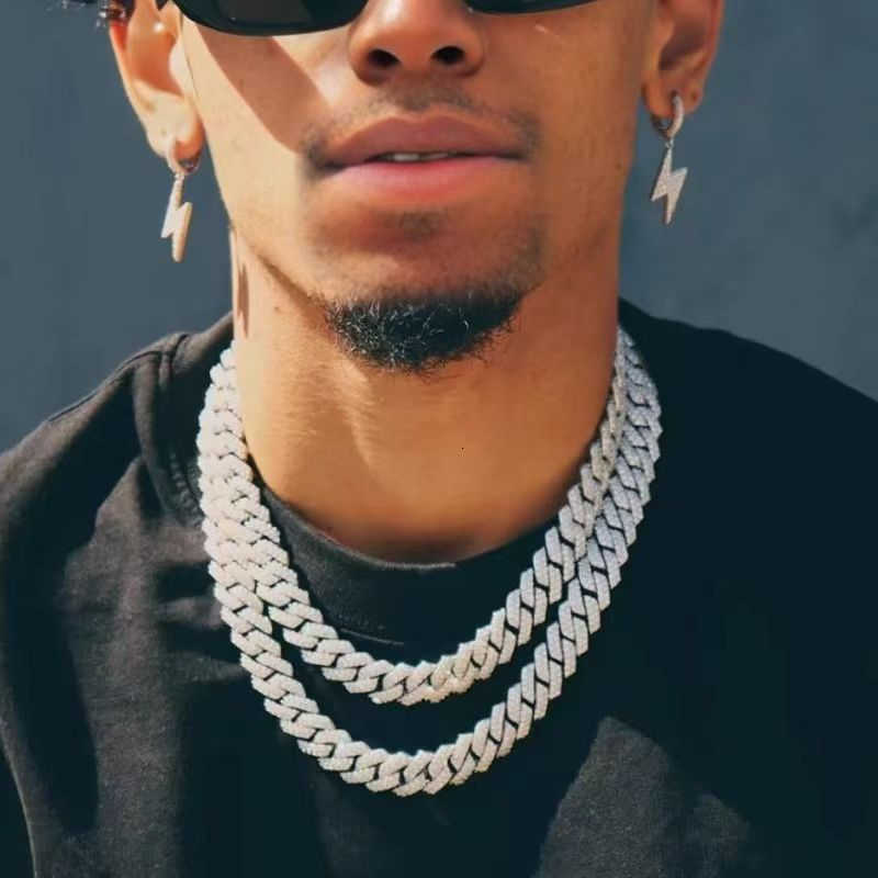 Collier cubain à 13 mm en alliage pour hommes - accessoire hip-hop très populaire, chaîne de cols, bijoux luxueux et haut de gamme.