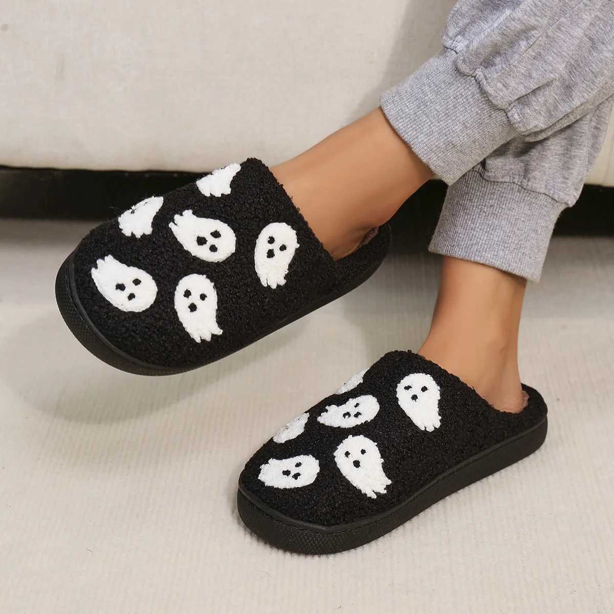 Men's Classy New Halloween Skull Cartoon Warm Winter Cotton Slippers for Men and Women Couples Home Indoor Cotton Slippers for Men T260922