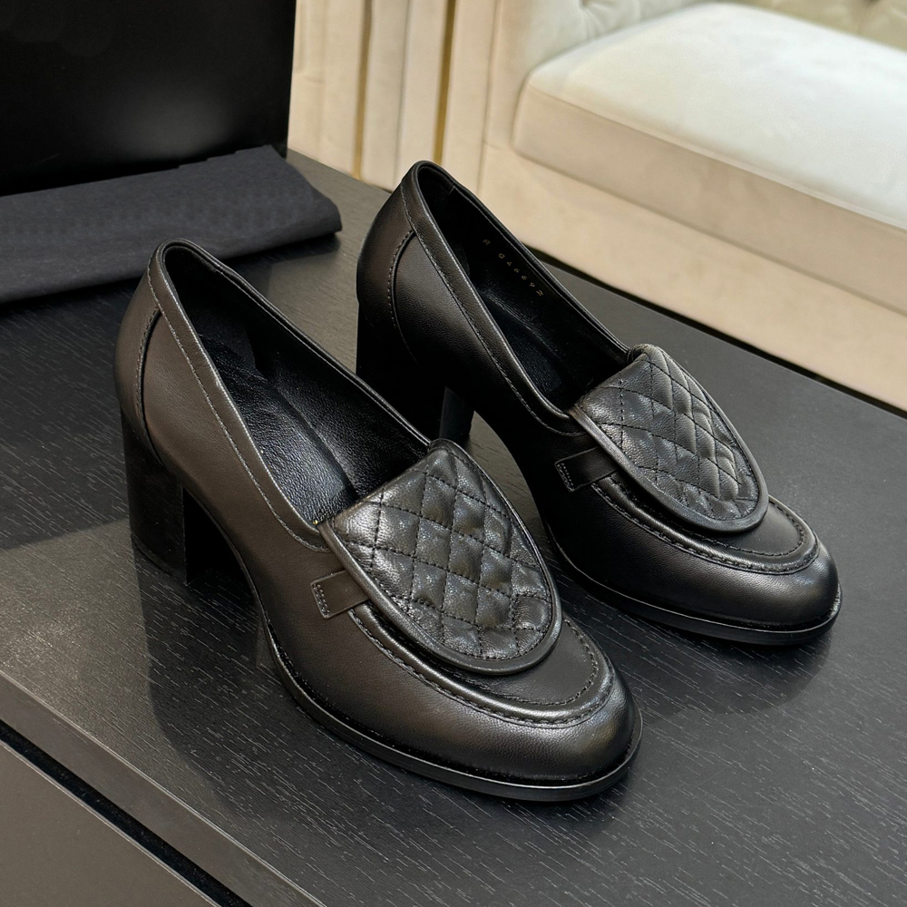 Dress Shoes Women's Chunky Heels Loafers Turn lock diamond quilted Loafers Designer Brand Fashion Retro Black Handmade Round Toe Gold Hardware