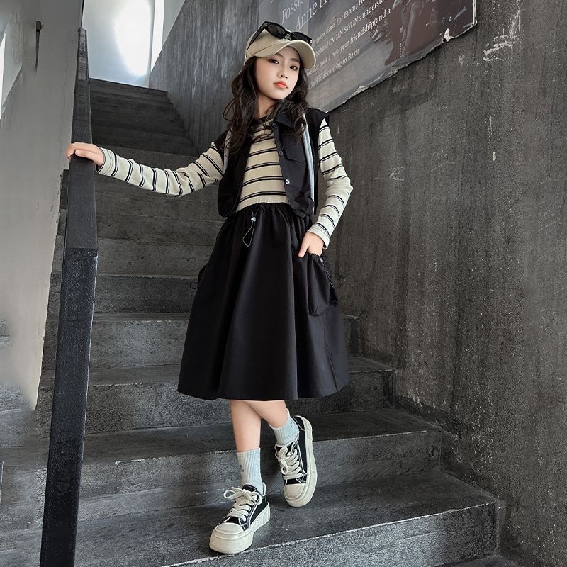 D329 Small fresh spring clothes for girls, medium and large children&#039;s suits, 2025 spring and autumn new style children&#039;s shirt vest th-image-1074490921