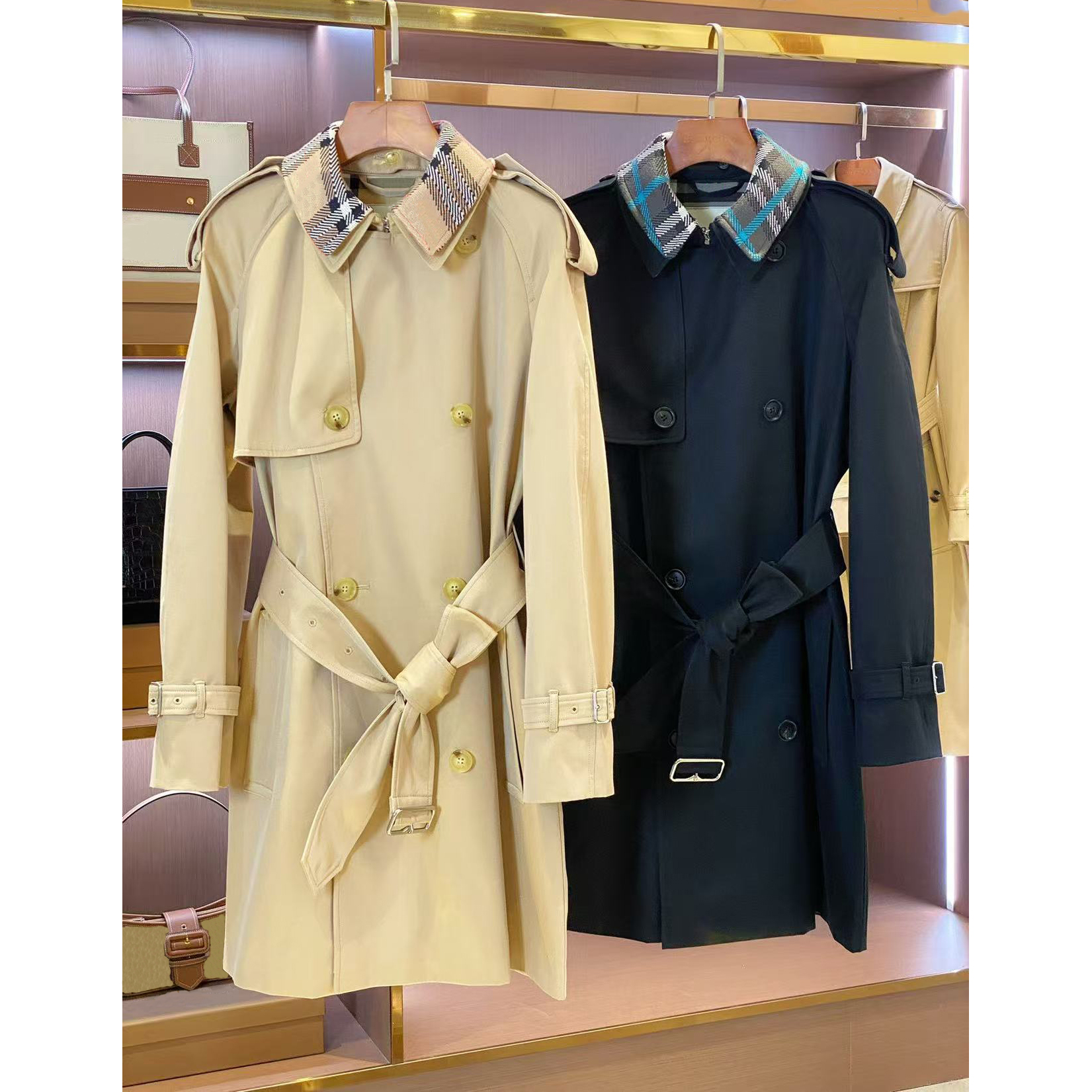 Designer women's trench coat, European and American luxury striped fashionable polo collar slim-fit women's mid-length trench coat, Asian