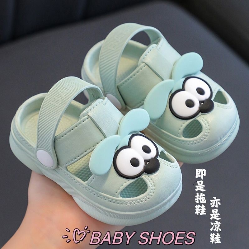 Childrens slippers summer boys and girls cartoon cute anti slip toe hole shoes baby cool slippers250825