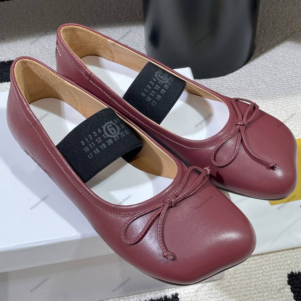 Mary Jane Flat Ballet Shoes Designers Women Dress Shoes Split-toe shoes Square-toed Buckle Strap Party Formal Events Size 35-40 With Box Top Quality