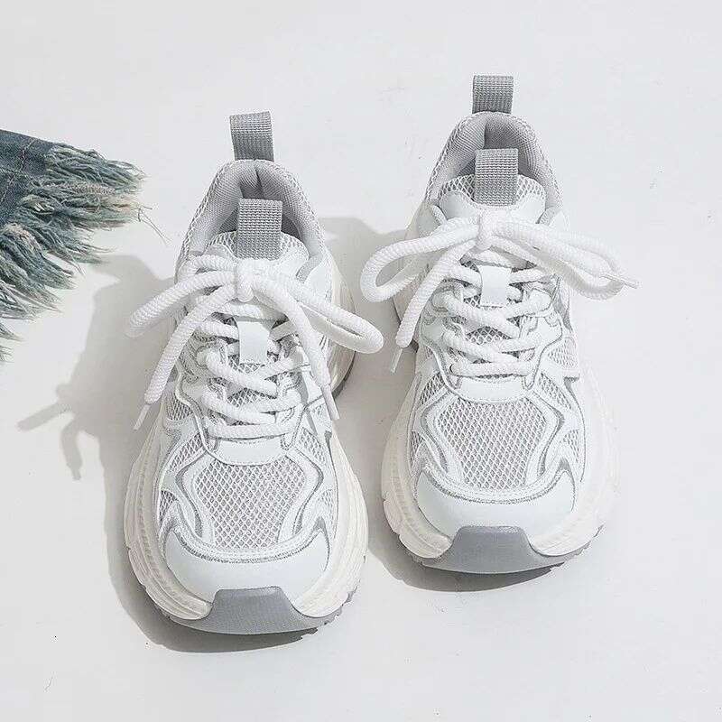2026 2025 Spring Fashionable Thick Bottom Dad Casual Sports Mesh Upper All-Match Lace Sneakers Shiny Sequin Women's Shoes
