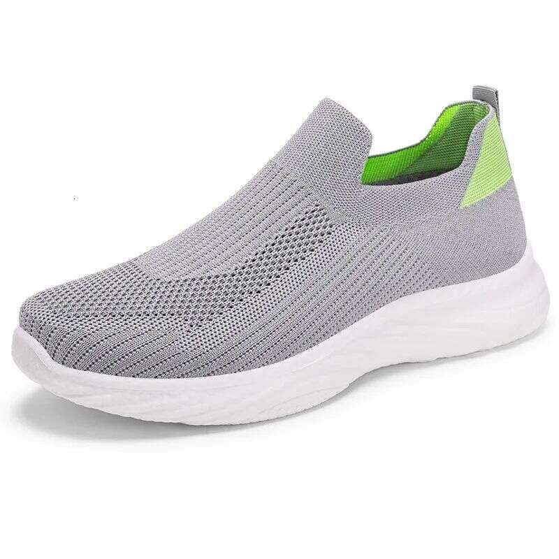 2026 Breathable Mesh Mother's Summer Style Walking Sports Ladies Casual Flat Beijing Cloth Shoes EVA Insole Non-Slip