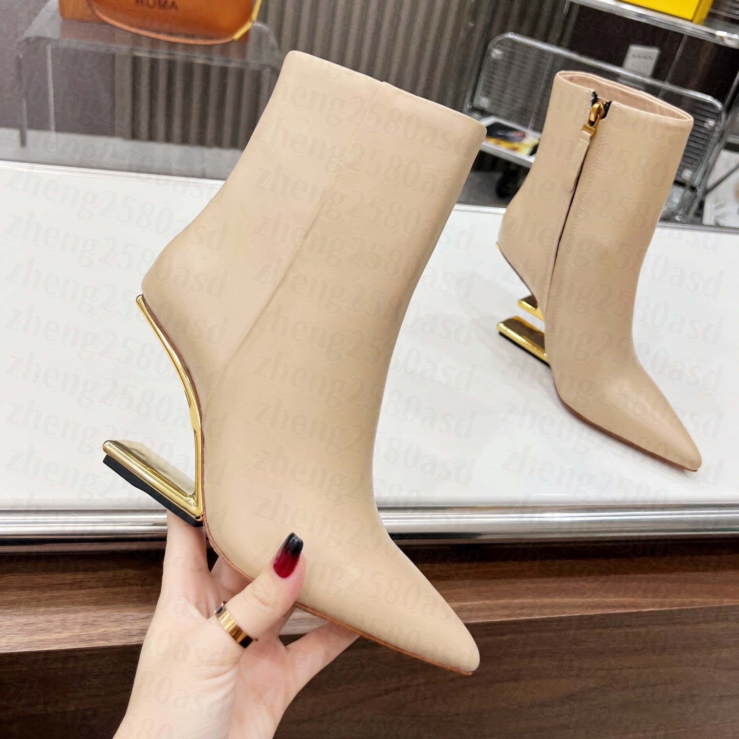 Black White Brown Leather Classic Mini boot Designer Platform boot Womens Ankle boot Luxury booties Casual shoe Vintage Outdoor sport wedge Knight M