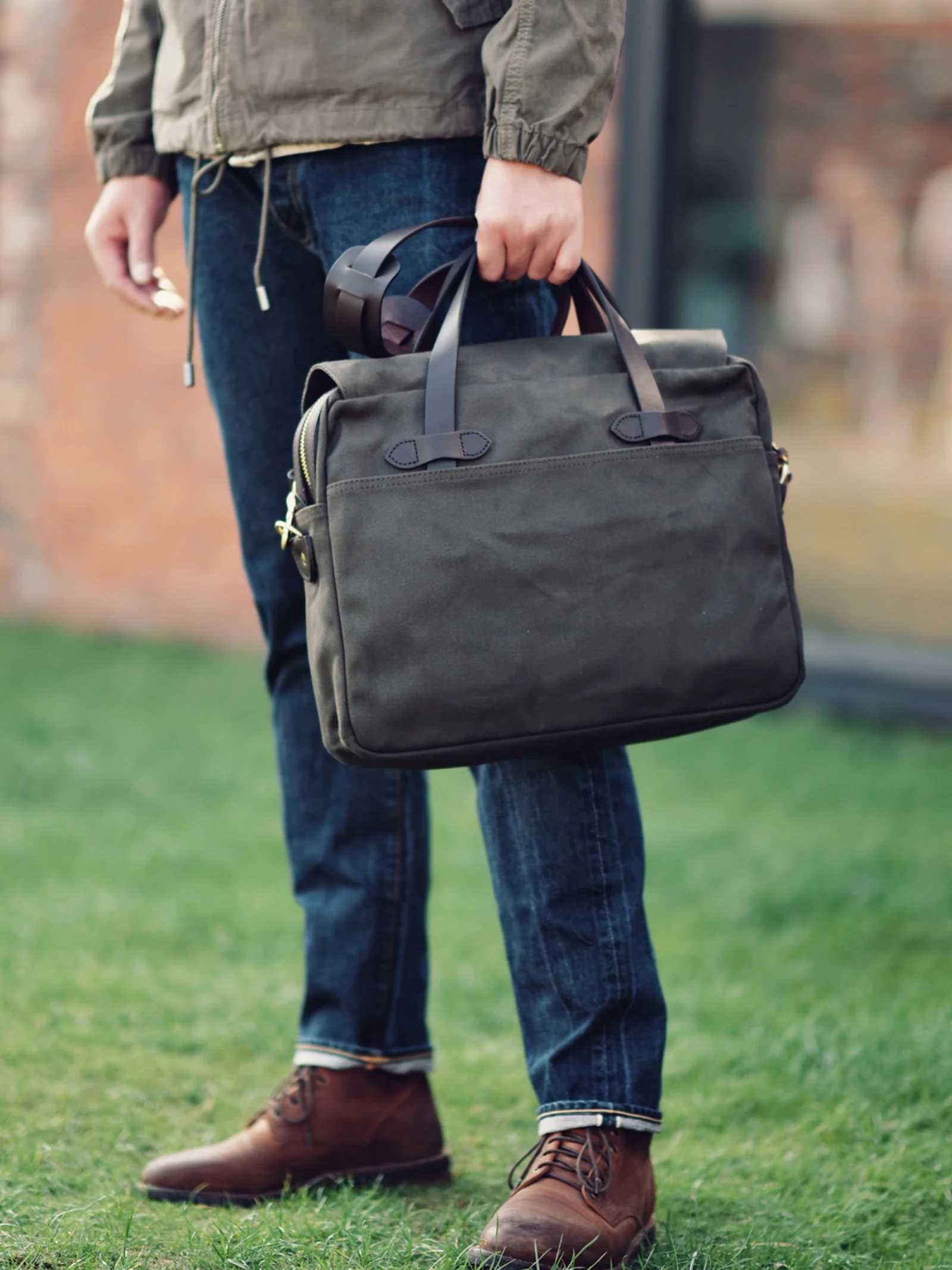 High Quality Vintage Mens Business Briefcase Travel BagHeavy Duty Oil Waxed Canvas Tote 156 Laptop Bag Messenger bag for Men W250912-image-1074891720