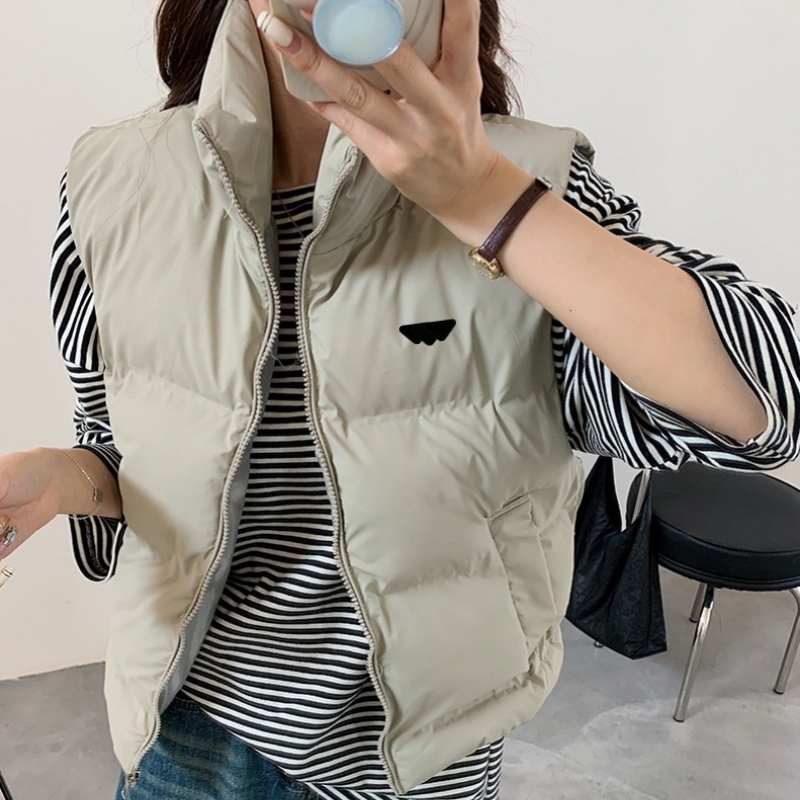 Designer Womens Veste Veste d'hiver Designer Puffer Vest Femmes Gilet Womens Top Top Bomber Mouilles à capuche brodées avec des lettres Corps War