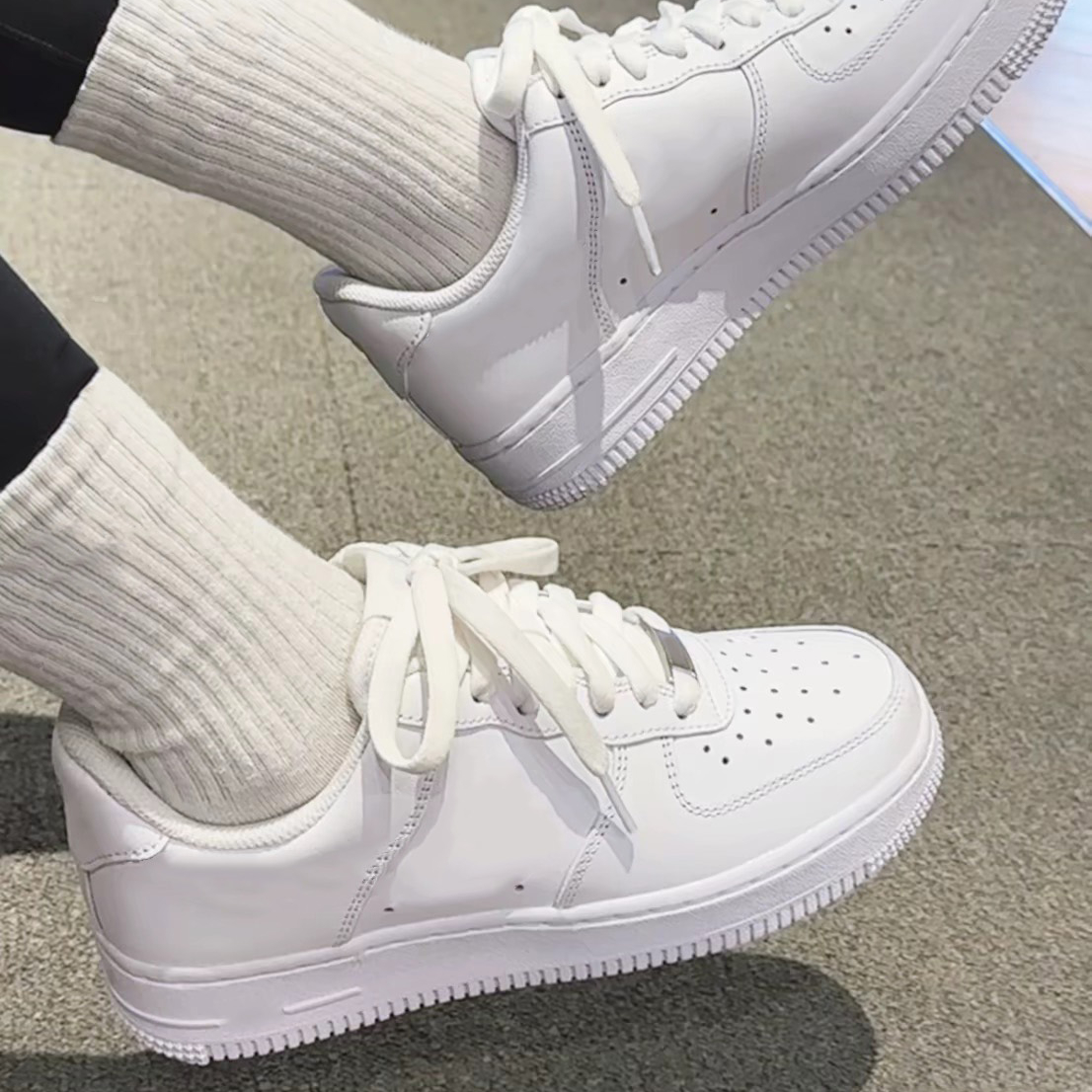 Designer One AF1s Chaussures de course pour hommes entraîneurs classiques 1 triple blanc noir brun brun homme baskets extérieur plate-forme de sp