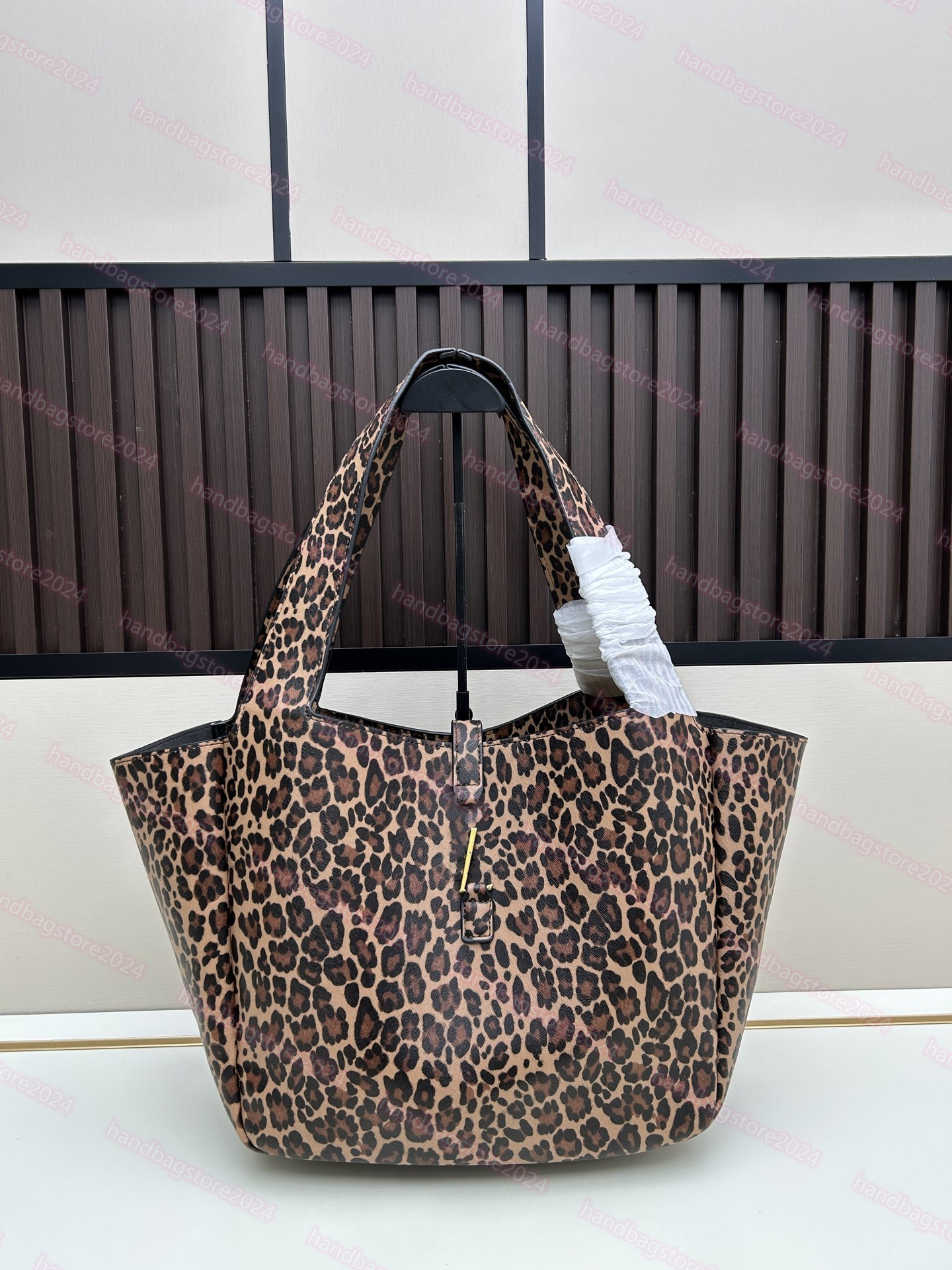 Designer Le 5A7 Bea leopard print horsehair tote bag for women, smooth leather bucket bag shoulder bag women's armpit Hobo handbag high quality