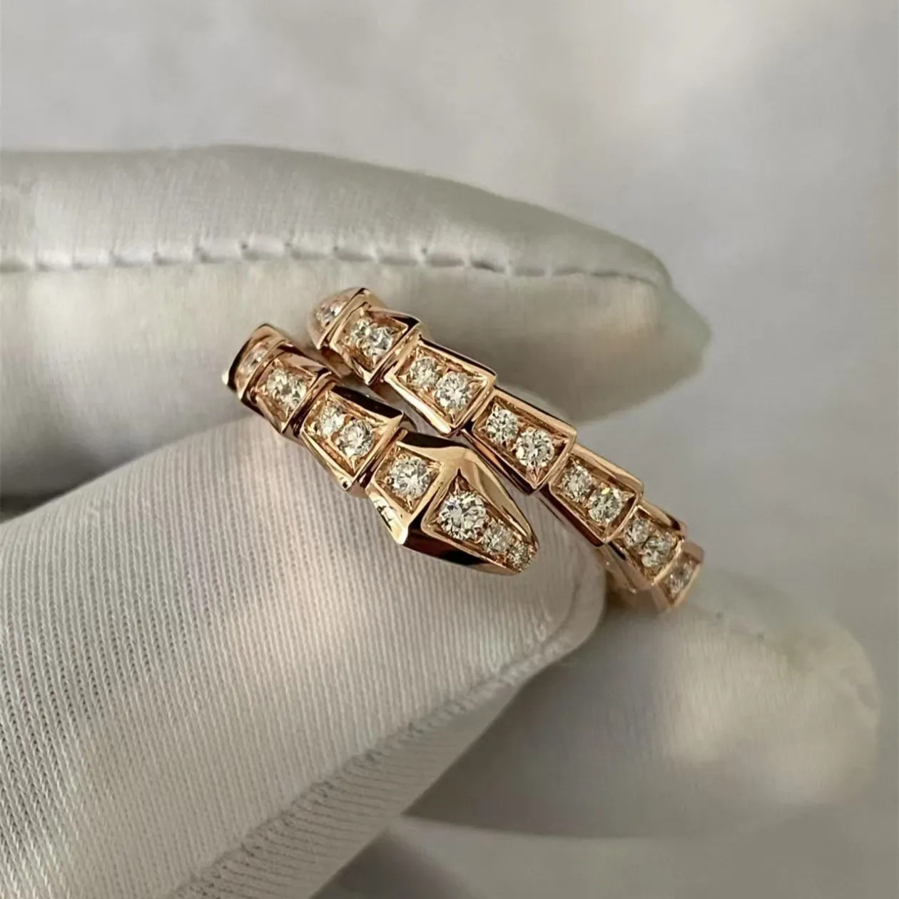 Band Rings designer ring for women luxury classic diamond titanium steel alloy gold plated diamond gift snake ring mens womens gold christmas gifts
