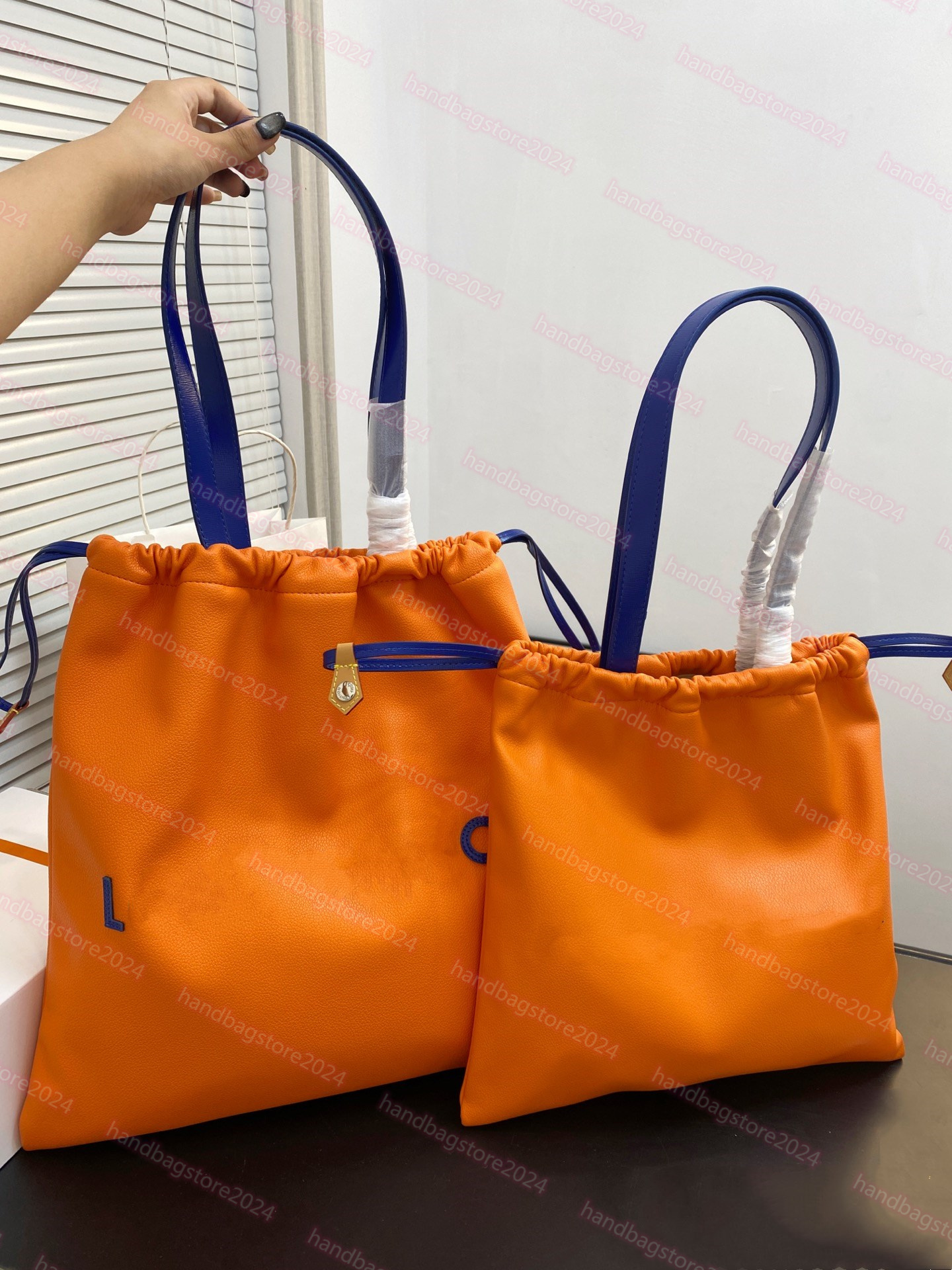 Sac de créateur X Nigo Douss Sac à main masculin Men de main luxueux High Quality Material Matière à main en cuir souple sac à main