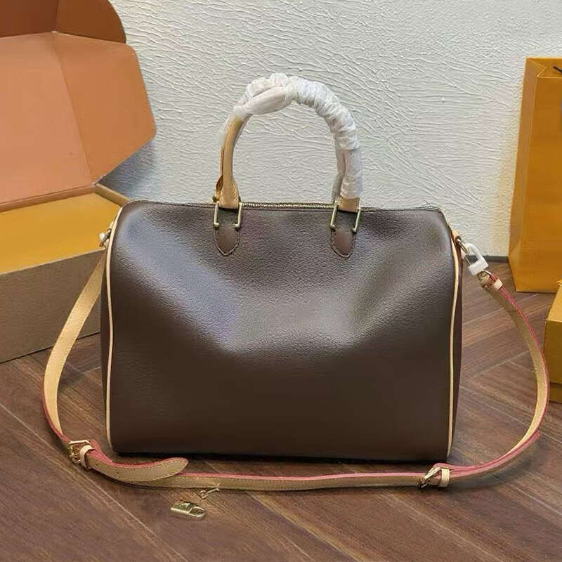 Sacs à main de créateurs pour femmes, fourre-tout Boston, grand oreiller en cuir souple, sacs à main artisanaux, sac d'embarquement à l'aéroport,