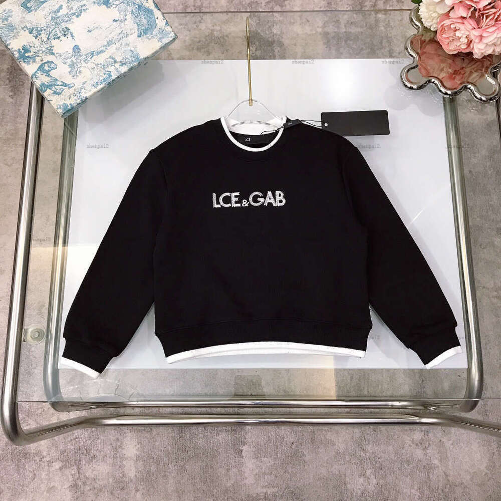 Luxury baby Hoodies Black lettering print child sweater girl Pullover kids designer clothes Boys sweatshirts A813X22N204