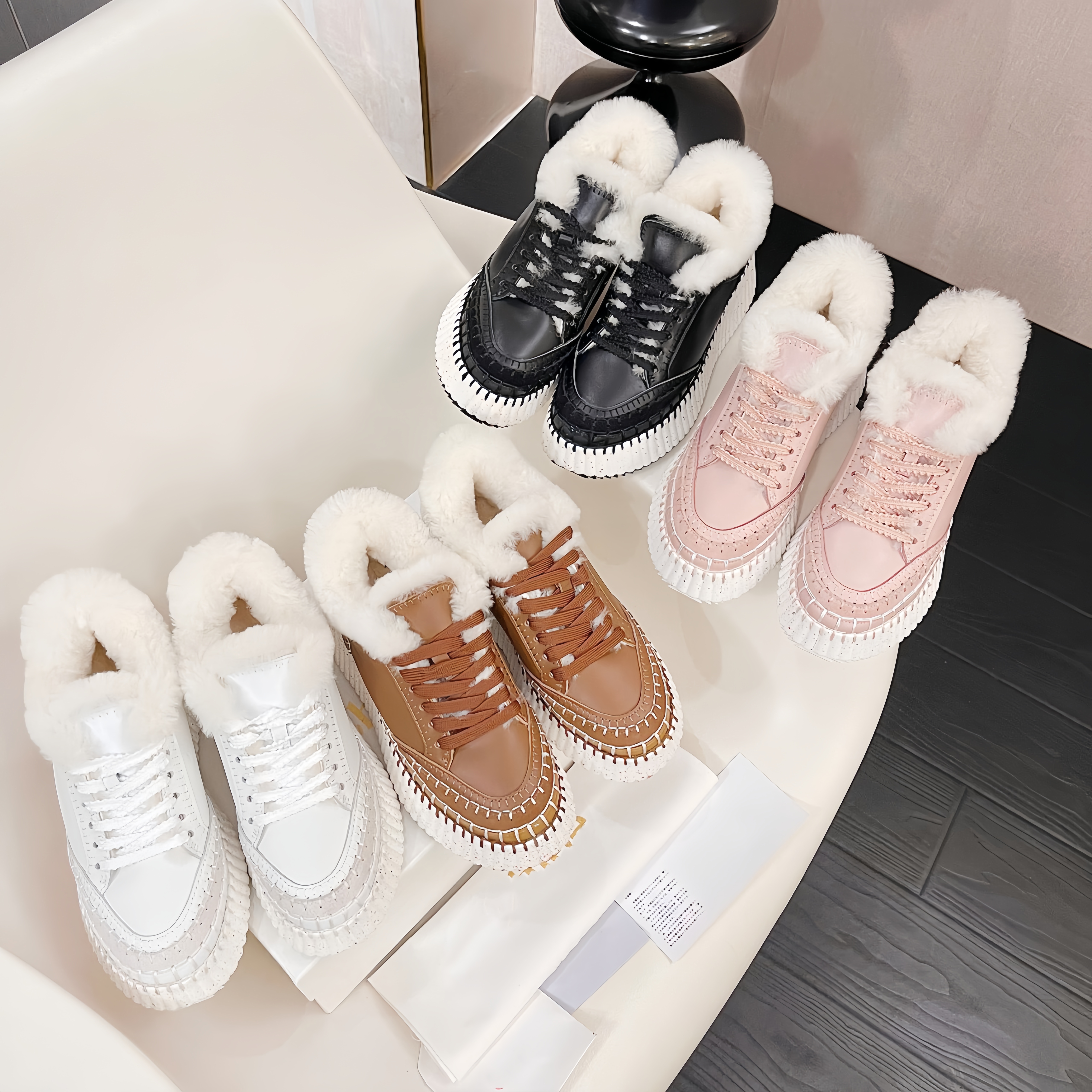 Womens Furry shoe Designer sneaker Ankle Snow Fur boot Leather track Luxury trainer Casual Platform shoe Comfortable winter wedge fluffy sport Outdo