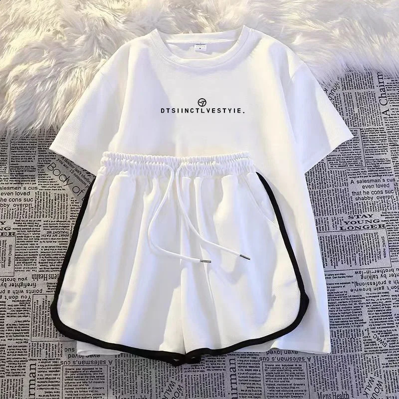 Shorts à manches courtes blanches Ensemble femmes lâches minceur de sports décontractés confortables porter la tenue à la mode en deux pièces 250