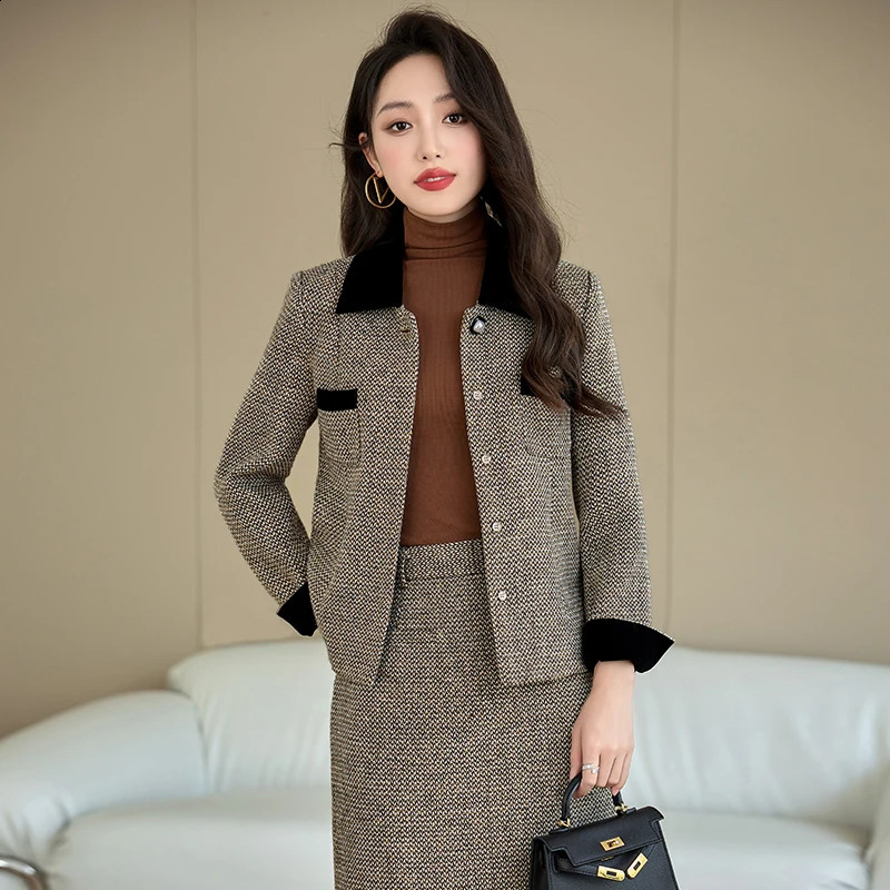 Womens Professional Chic Style Blazer 2024 AutumnWinter Commuting Elegant Goddess Suit Set Female Office Lady Clothing 250918