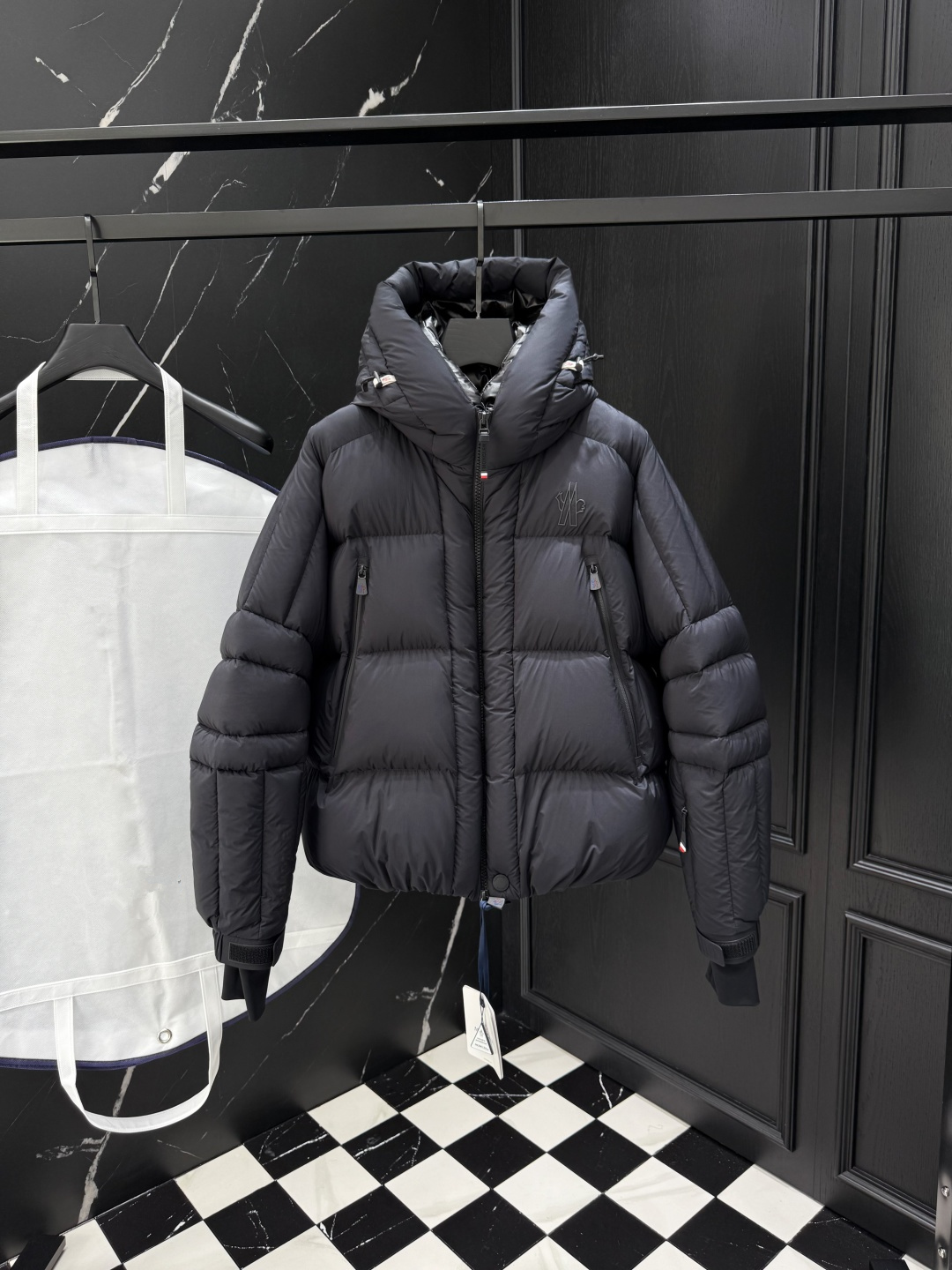 Top quality men Down puffer jacket Parkas Mens Embroidered Badge Stand Collar Knitted Splice Sweater Lightweight Down Jacket Sweater Casual Jacke