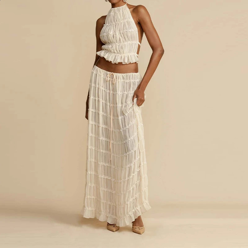 2024 Summer Party Elegant Femmes Jupe de plage Suisse sans manches sans manches à lacets couchés sans dos en lacets et jupes longues en deux pièc