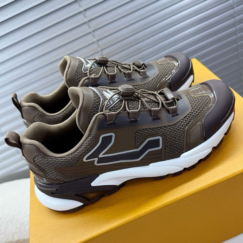 Nouveau homme Brown Runner Tatic Sneaker Designer Runner Tatic Sports Shoe Haute Upper Technical Lieux avec design stopper Chaussures décontracté
