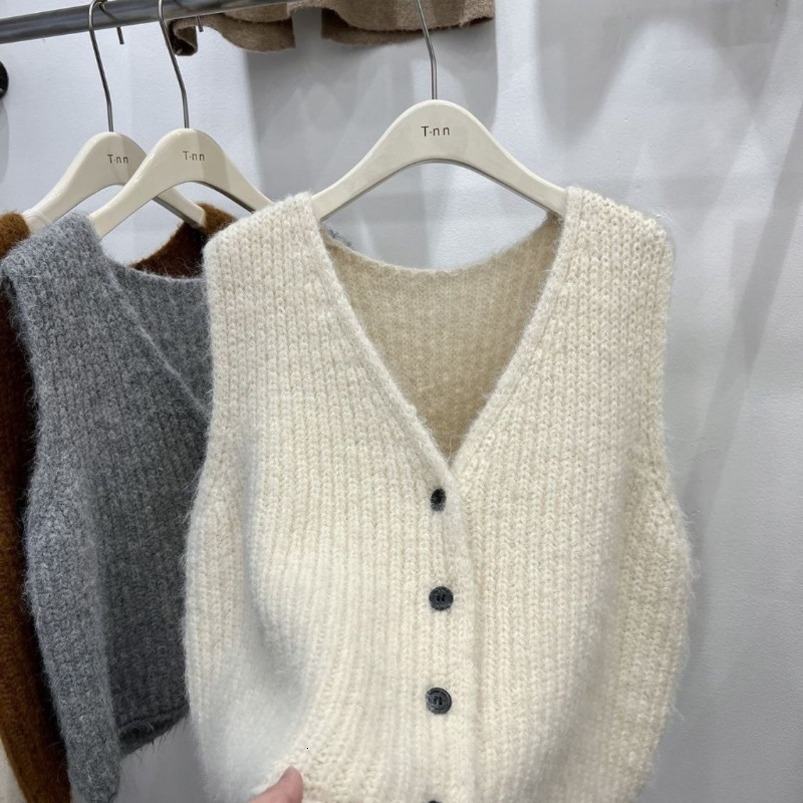 Autumn Winter V Neck Single Button Vest Grey Loose Knit Cardigan Women Fashion Thick Wool Guangzhou Story Niche Sweater 250919
