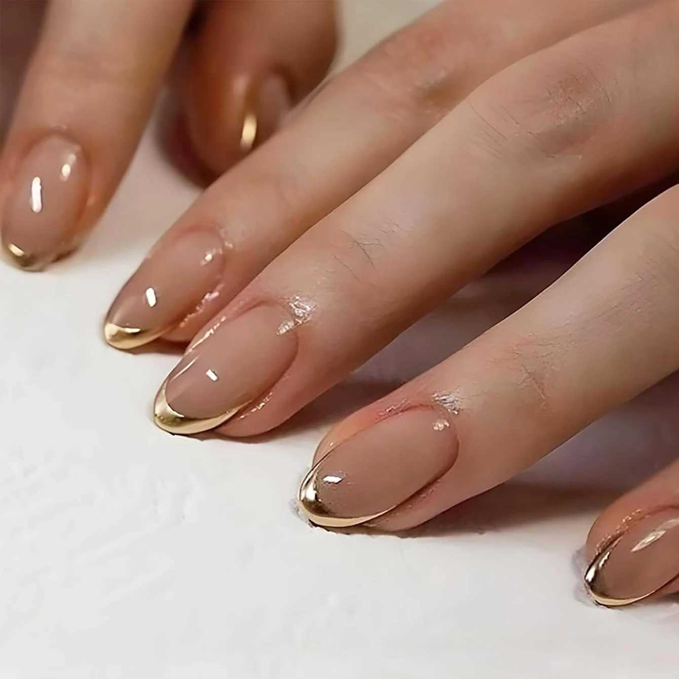 24PCS AlmondPressed Nail Shorts Pink False Nails Elegantly Crafted Golden French Tips Golden and Charming W250919